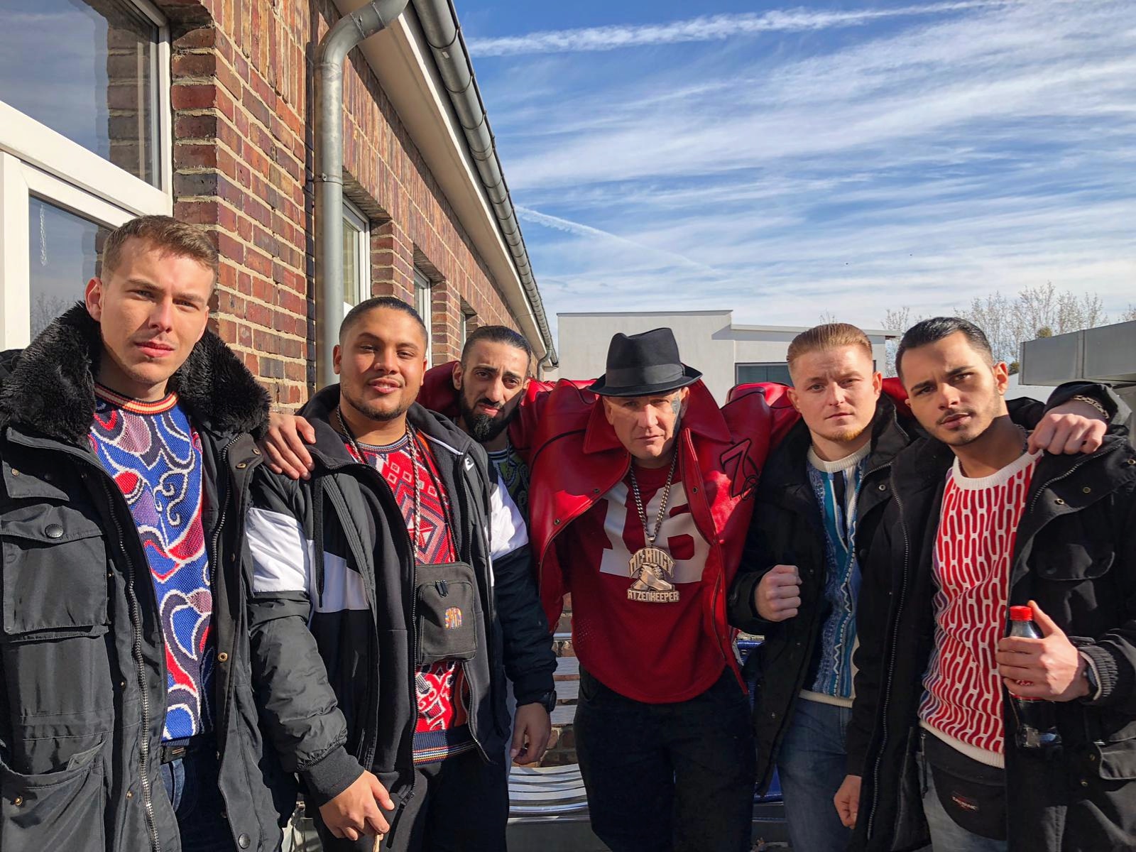 AOB mit MC Bogy: Bangs, Haki, Abiad, Bogy, Almani, Chapo (v. l. n. r.) ©Sophie Clara Marie